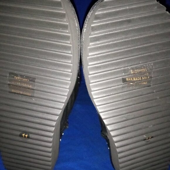 BRATZ  BRINGING THE BLINGY  Knee High Boots ( BRAND NEW !!!! ) - Picture 7 of 8